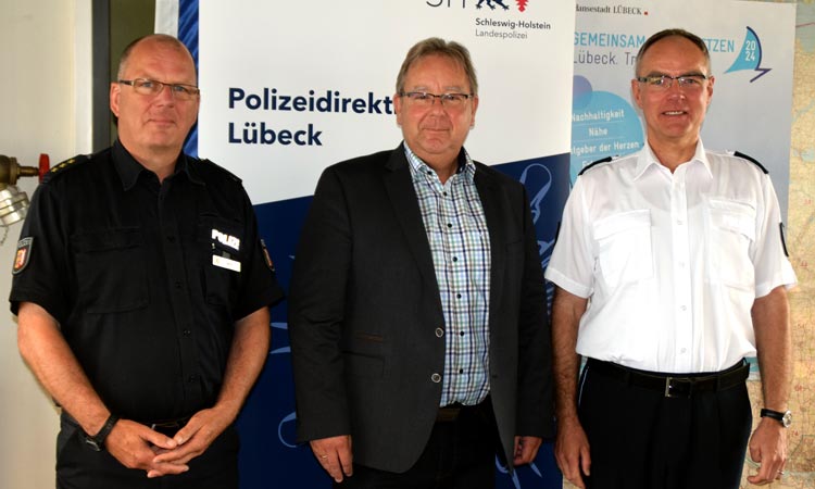 Antrittsbesuch bei der Polizeidirektion Lübeck - Lars Winter - Der richtige Bürgermeister für Plön
